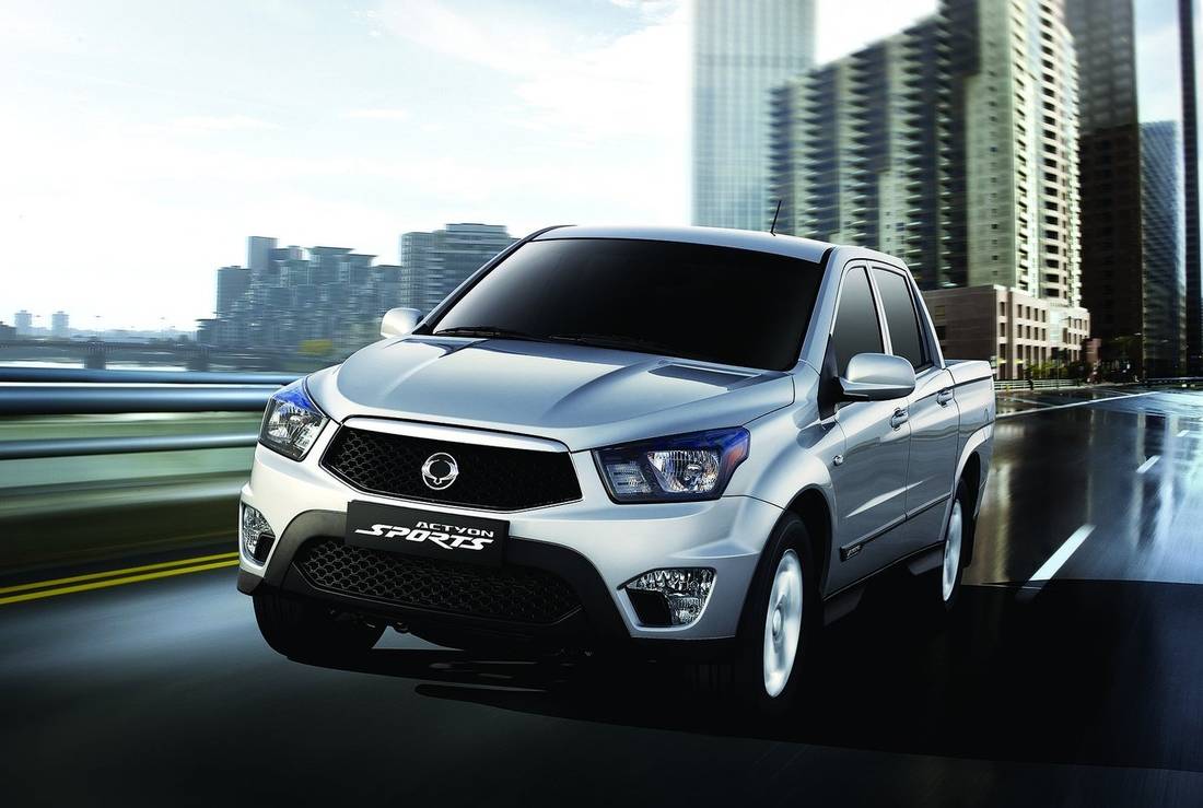 ssangyong-actyon-front