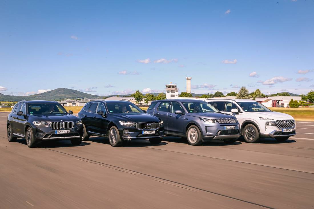 TEST - Hyundai Santa Fe daagt premium plug-in hybrides uit: BMW X3 - Land Rover Discovery Sport - Volvo XC60