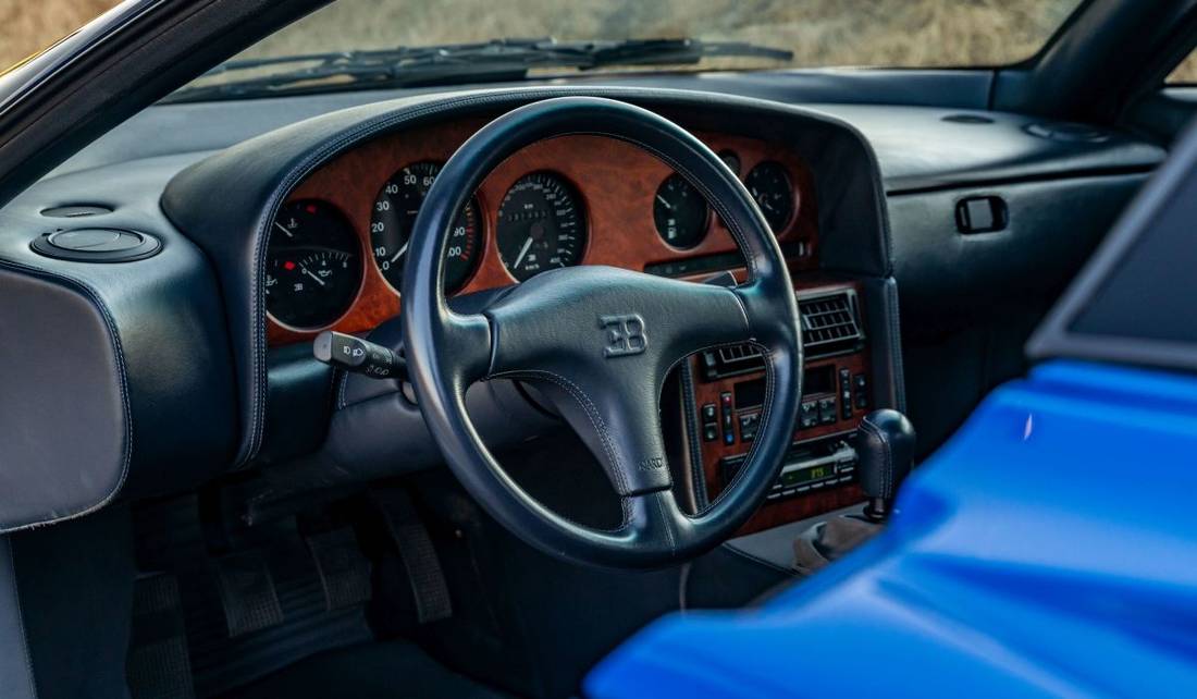 Bugatti EB110 3