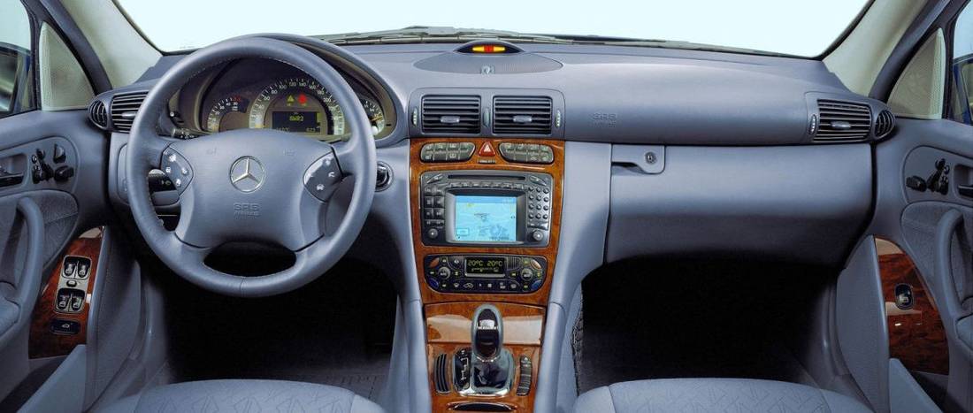 Mercedes-Benz C 270 interieur