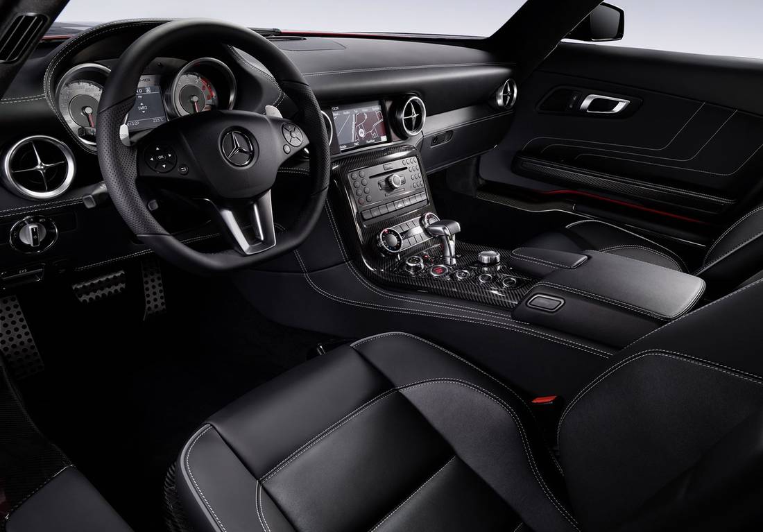 mercedes-benz-sls-interior