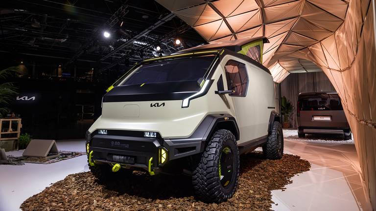 in-deze-elektrische-camper-van-kia-zit-je-nooit-met-een-lege-accu-2025-04