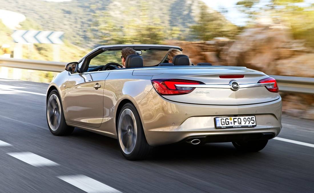 opel-cascada-back