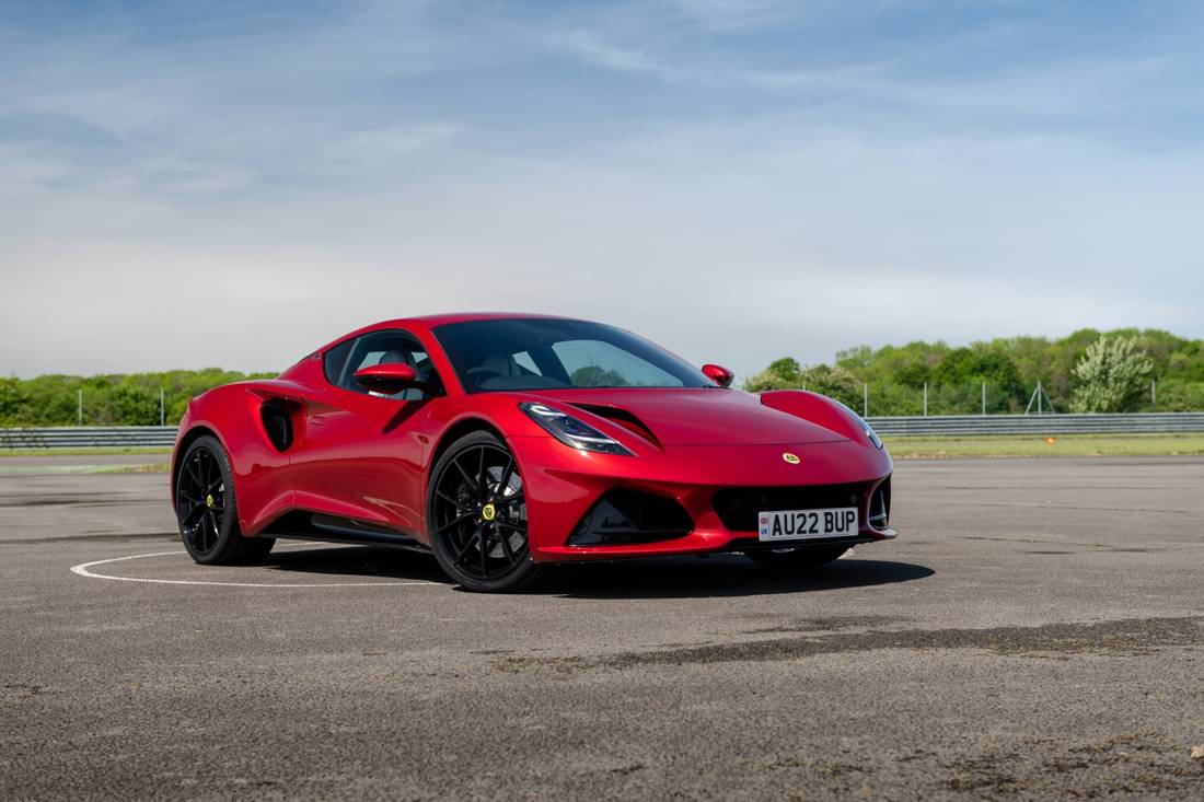 Lotus Emira test: met deze zinderende sportwagen neemt Lotus afscheid van de verbrandingsmotor