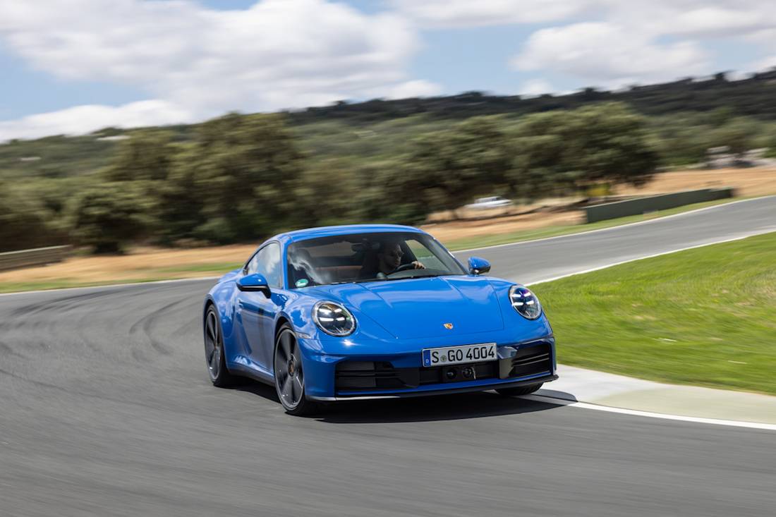 porsche 911 992