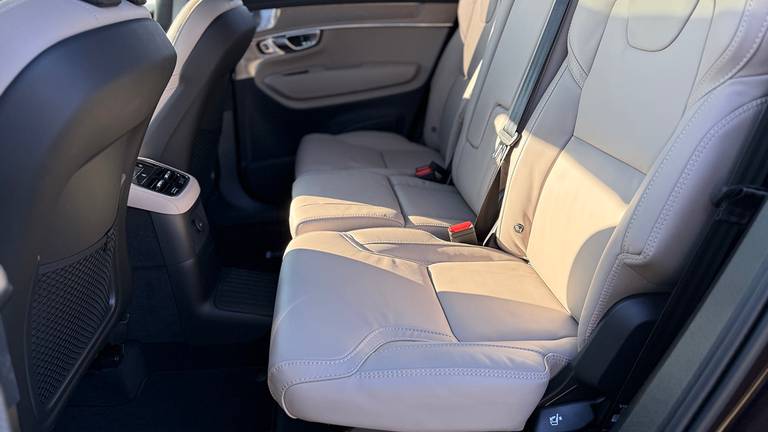 CR-57 - AutoScout24 - Volvo XC90 2025 foto17