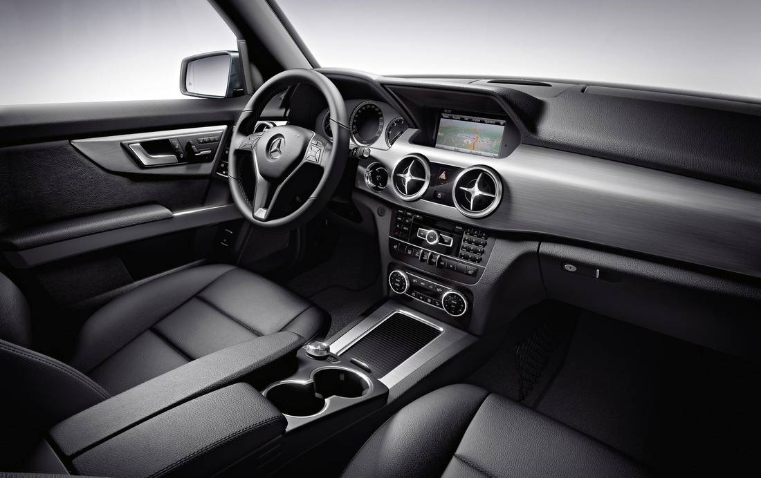 mercedes-benz-glk-interior