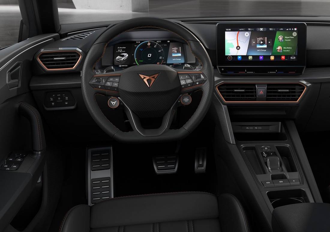 seat-cupra-leon-interior