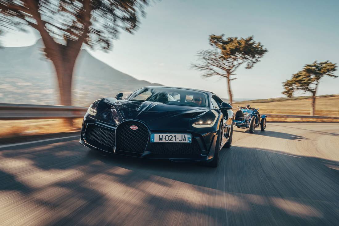 bugatti-divo-front