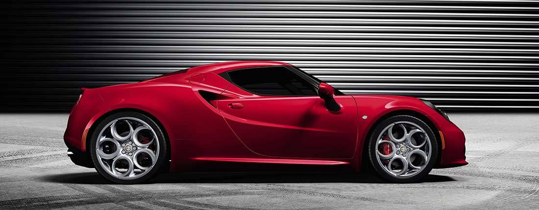 alfa-romeo-4c-side