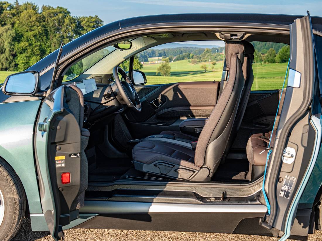 bmw-i3-120ah-seats