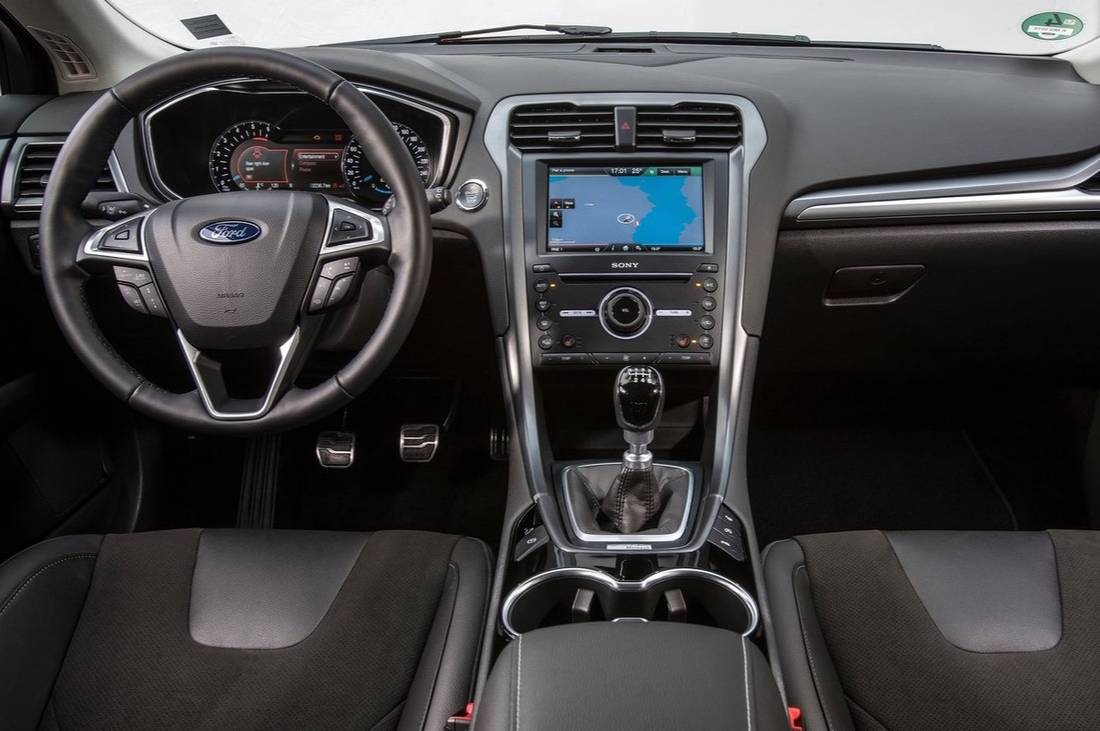 Manier verteren wastafel Ford Mondeo: afmetingen, interieurs, motoren, prijzen en concurrenten -  AutoScout24