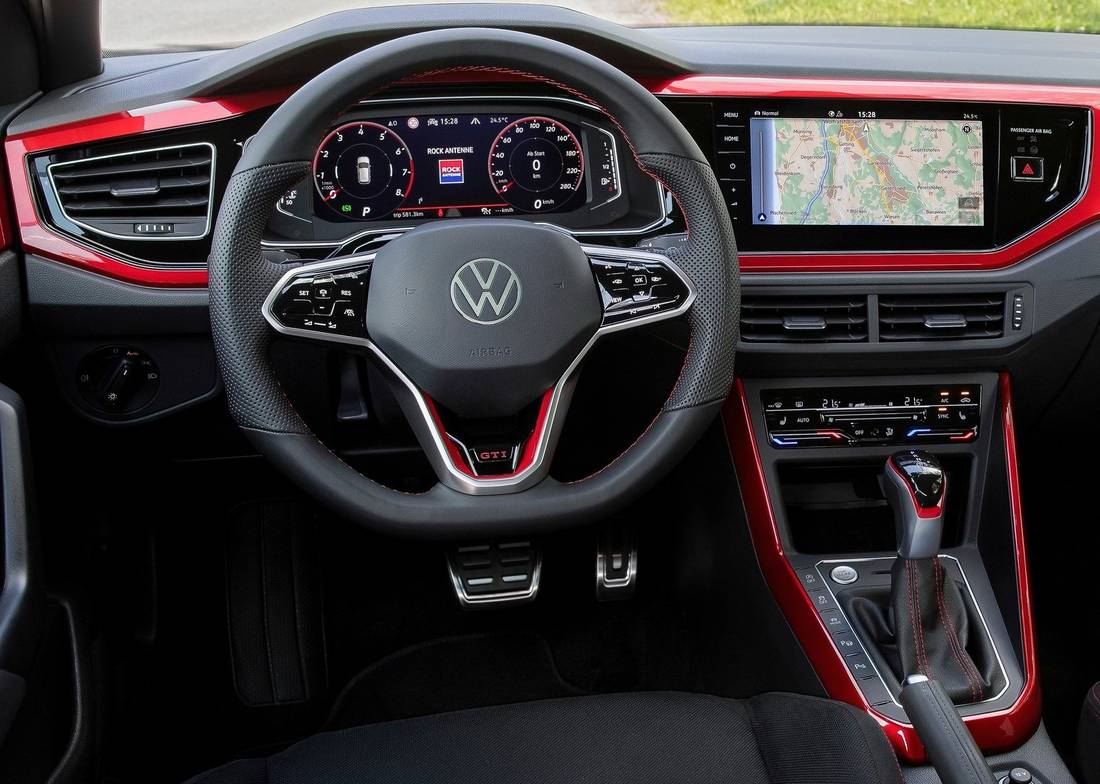 vw-polo-gti-interior