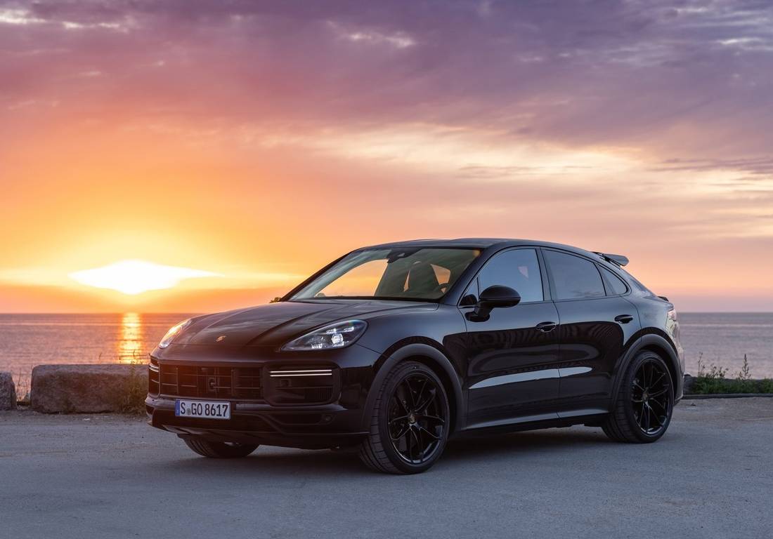 porsche-cayenne-gt-side