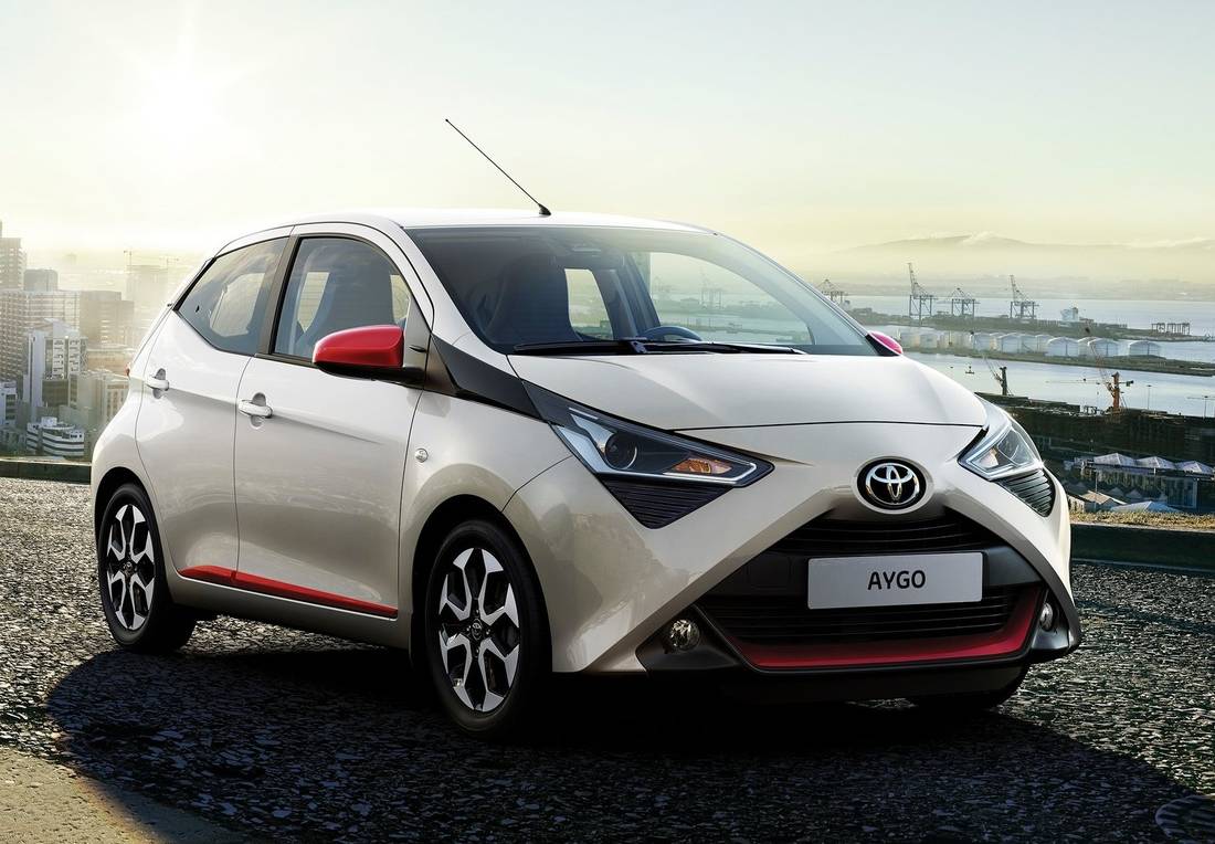 Toyota Aygo: interieurs, motoren, prijzen concurrenten - AutoScout24