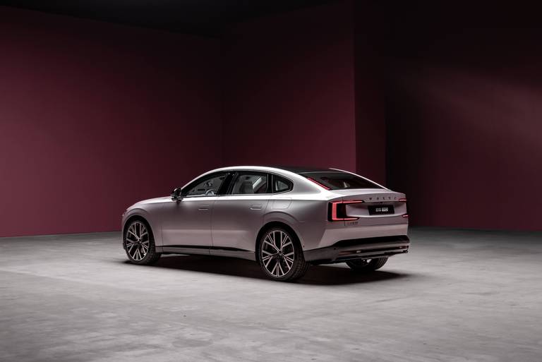 dit-maakt-de-volvo-es90-2025-beter-dan-volvos-duurste-ev-2025-04