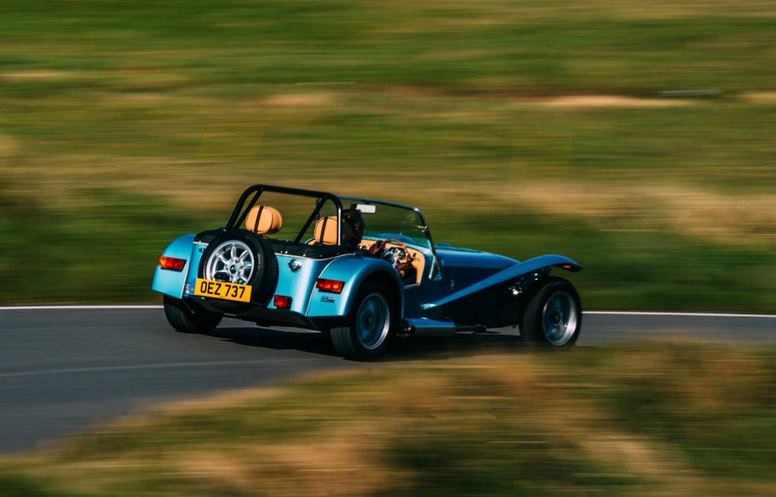 caterham-super-7-back