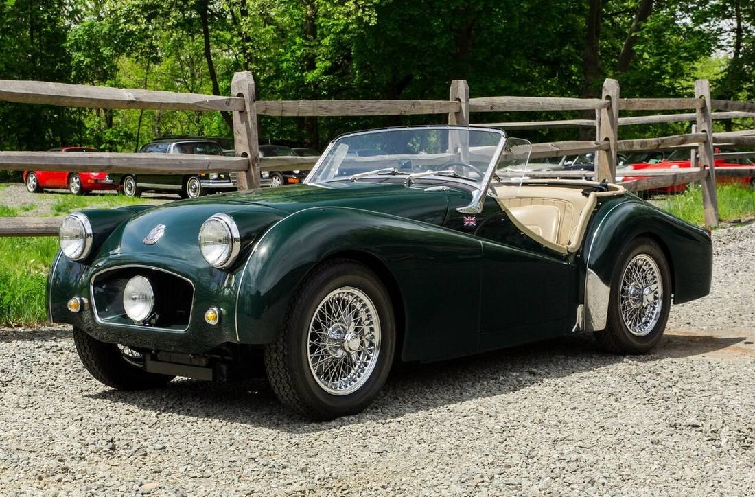 triumph-tr3-side