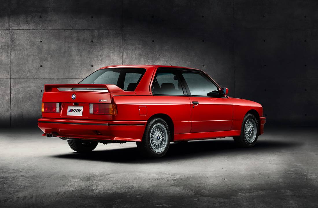 bmw-m3-e30-back