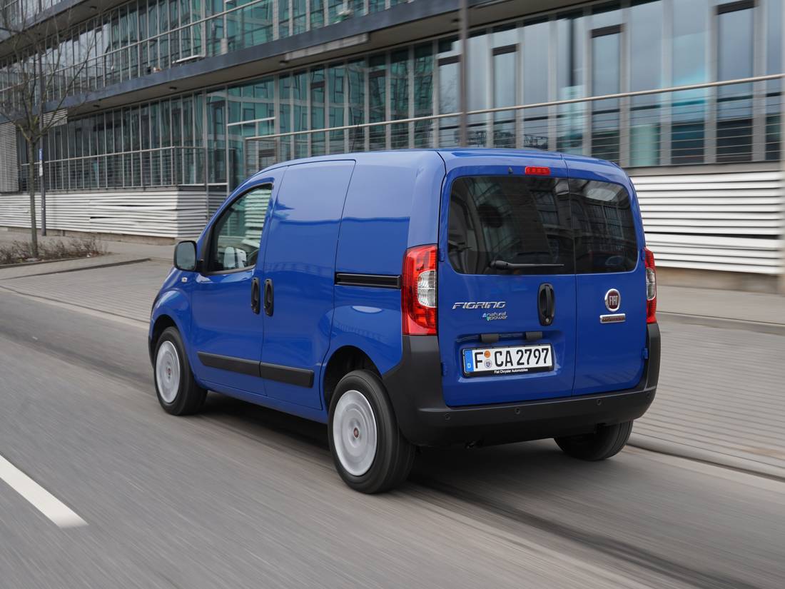 fiat-fiorino-back