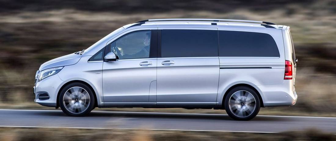 mercedes-benz_v220_3