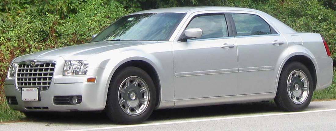 chrysler-300-l-03
