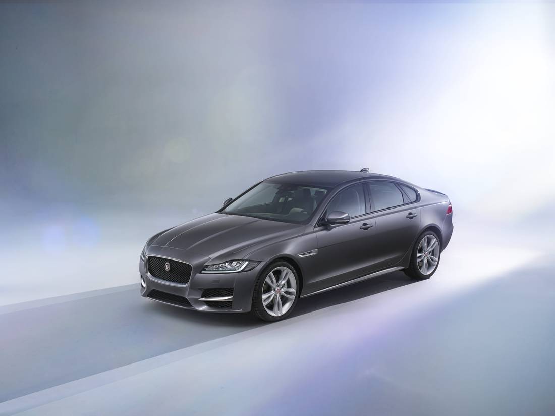 Jaguar XF Front