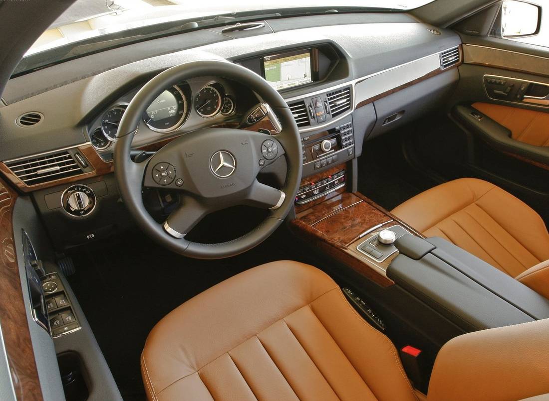 mercedes-benz-e-350-interior