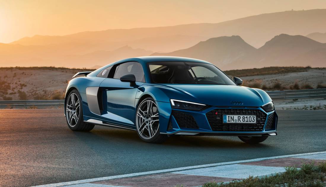 audi-r8-v10-front